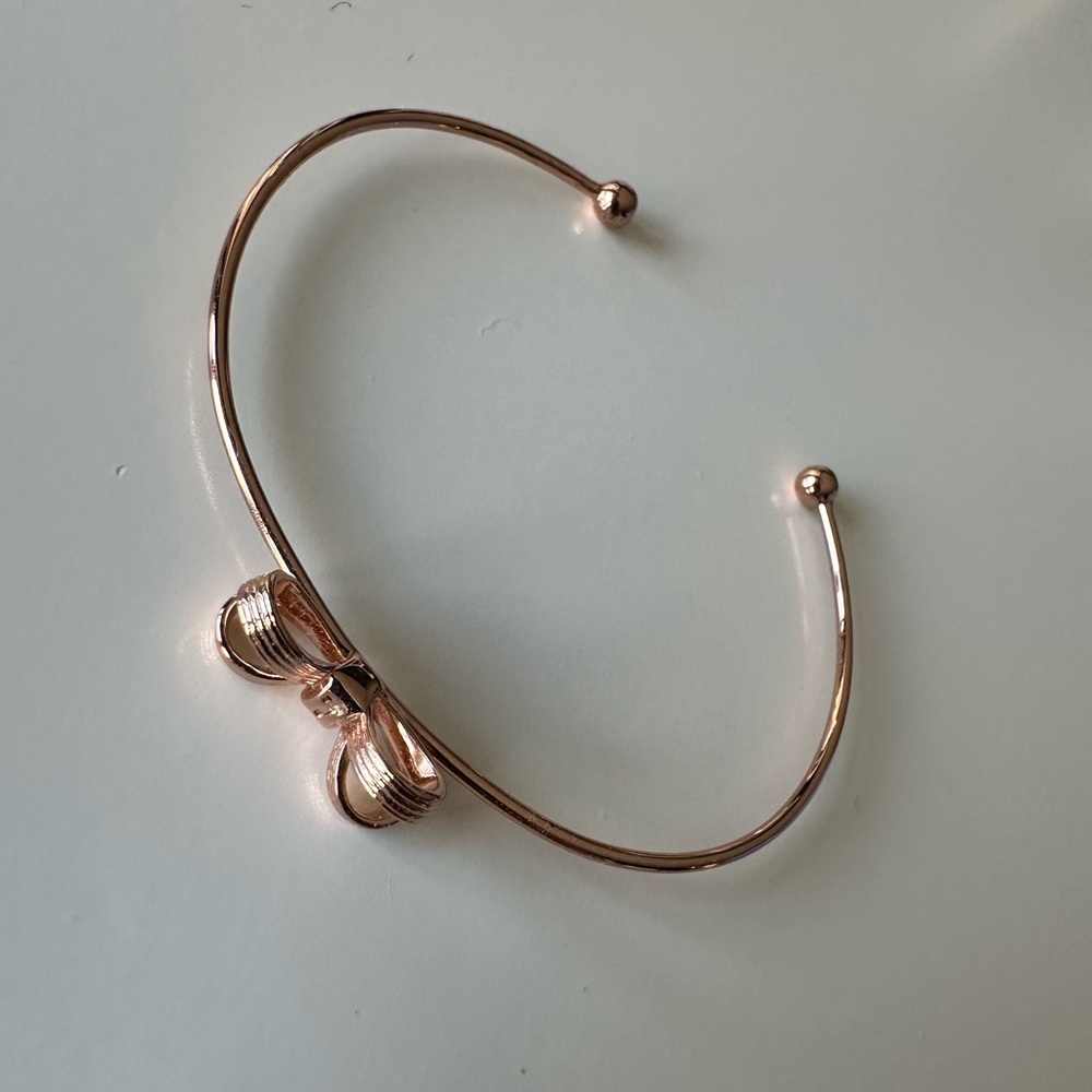 Rose gold Bow TED BAKER bangle